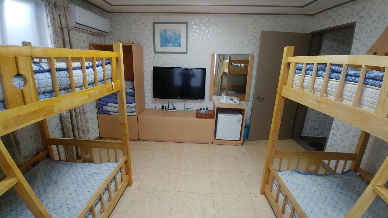 Fourseason Youth Hostel Gyeongju Exterior photo
